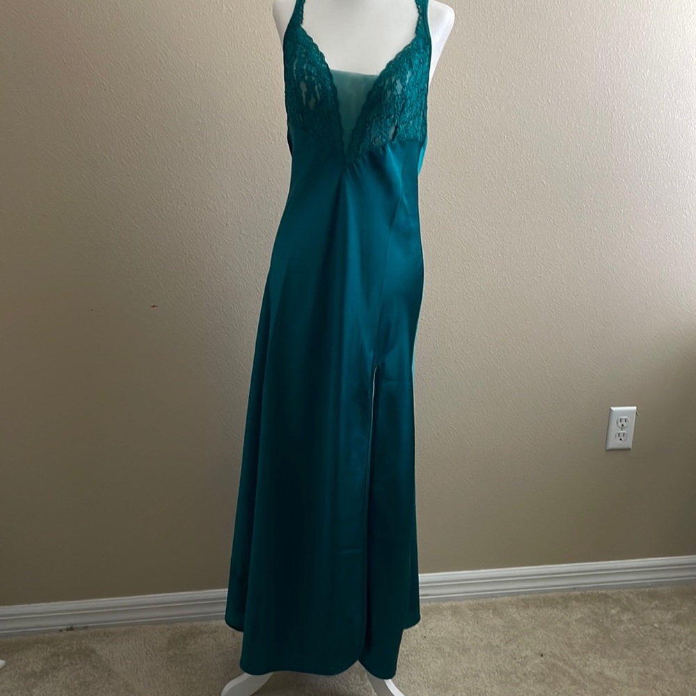 Victoria secret slip gold tag size M